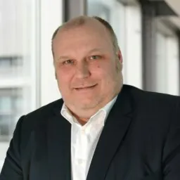 Picture of Oliver Kraus, Gira
